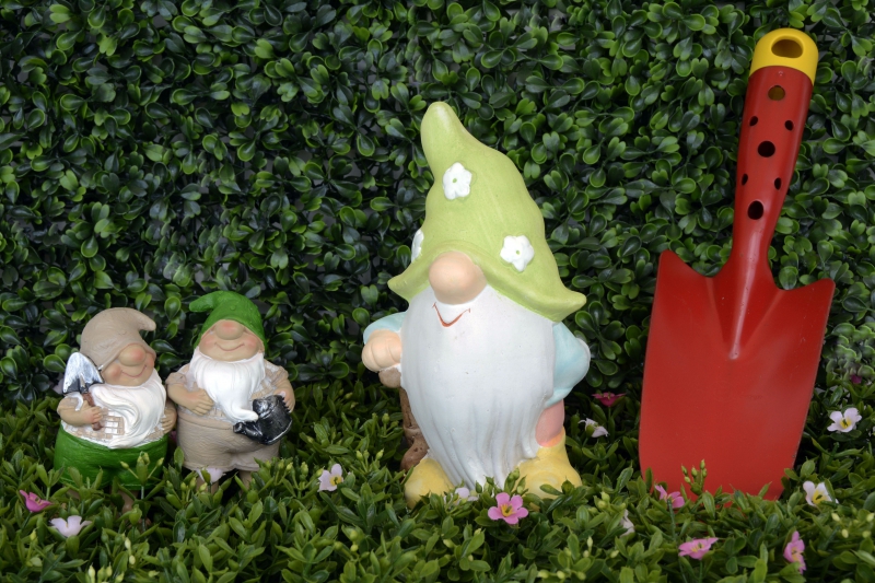 sasu-LA CADIERE D AZUR-min_garden-gnome-1404358